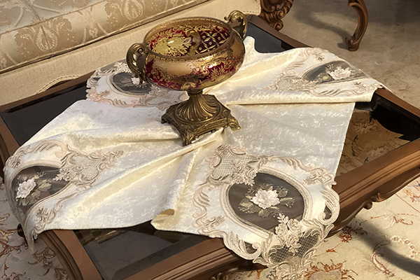 نحوه مراقبت و نگهداری از رومیزی مربع